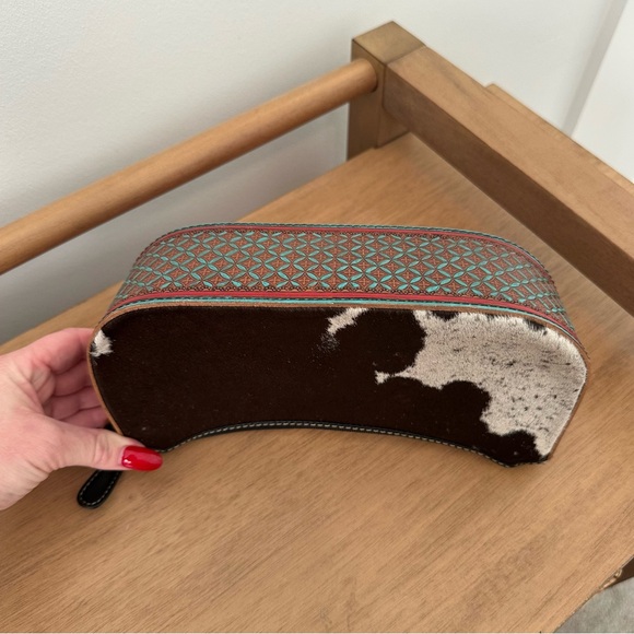 Myra Bag HATTIE'S WAY HAND-TOOLED BAG crossbody bag - arena approved - Picture 7 of 16